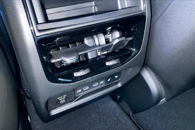 New 2026 Jeep Grand Cherokee Limited AWD/4WD image 17
