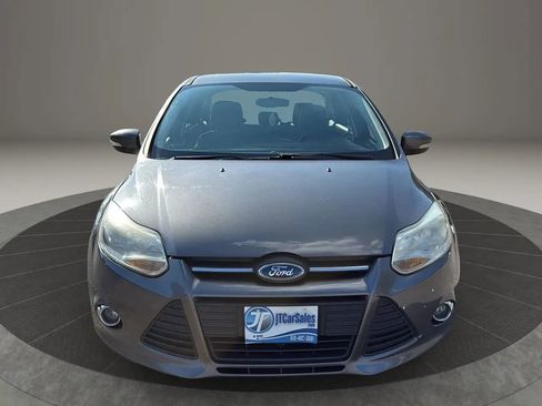 Used 2014 Ford Focus SE w/ SE Sport Package image 14