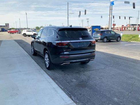 Used 2023 Buick Enclave Essence w/ Experience Buick Package AWD/4WD image 9