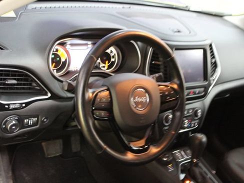 Used 2021 Jeep Cherokee Latitude Lux w/ Sun & Sound Group AWD/4WD image 14