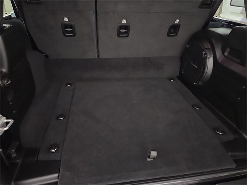 Used 2023 Jeep Wrangler Unlimited Sahara w/ Cold Weather Group image 34