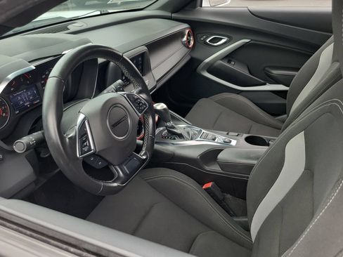 Used 2023 Chevrolet Camaro LT RWD image 3