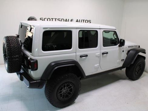 Used 2022 Jeep Wrangler Unlimited Sport AWD/4WD image 9