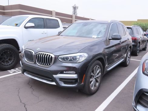 Used 2019 BMW X3 sDrive30i w/ Convenience Package RWD image 2