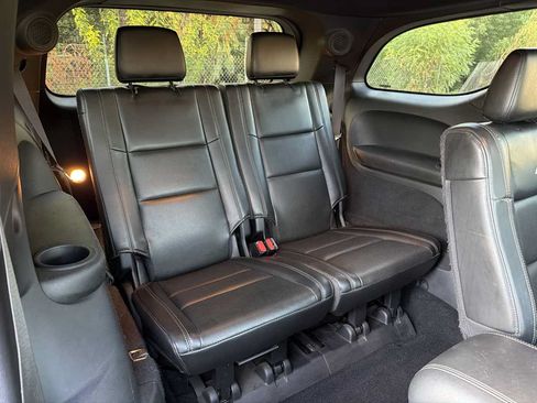 Used 2019 Dodge Durango R/T w/ Technology Group RWD image 20