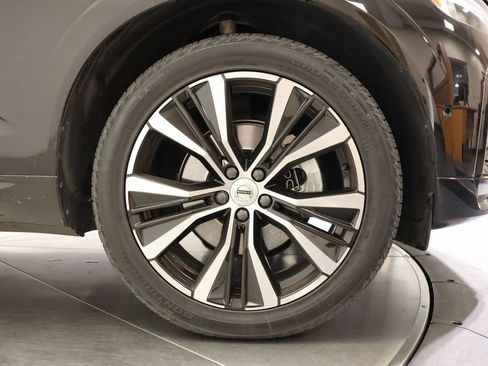 Used 2023 Volvo XC60 B5 Plus w/ Protection Package Premier AWD/4WD image 12