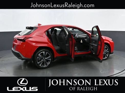 Used 2025 Lexus UX 300h FWD w/ Accessory Package (Z1) image 31
