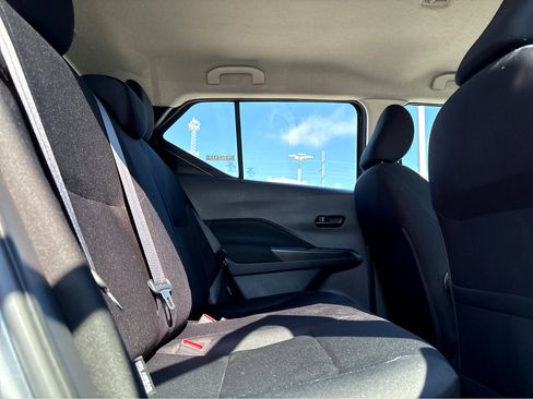 Certified 2025 Nissan Kicks Play S image 16
