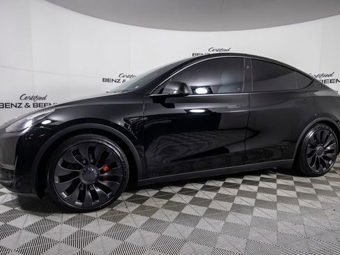 Used 2023 Tesla Model Y Performance AWD/4WD image 8