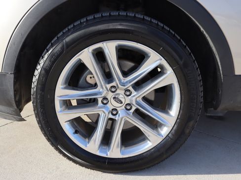 Used 2017 Ford Explorer Limited w/ Equipment Group 301A image 40