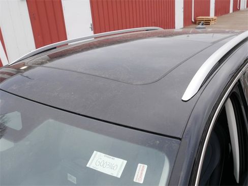 New 2026 Volkswagen Tiguan SE image 6