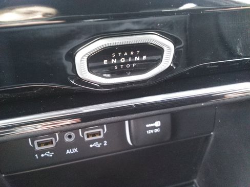 New 2026 Jeep Grand Cherokee Limited AWD/4WD image 18