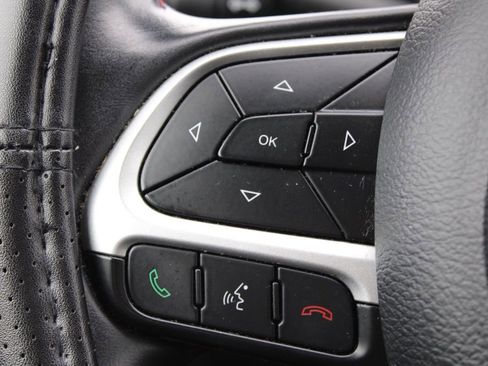 Used 2019 Jeep Compass Trailhawk image 29