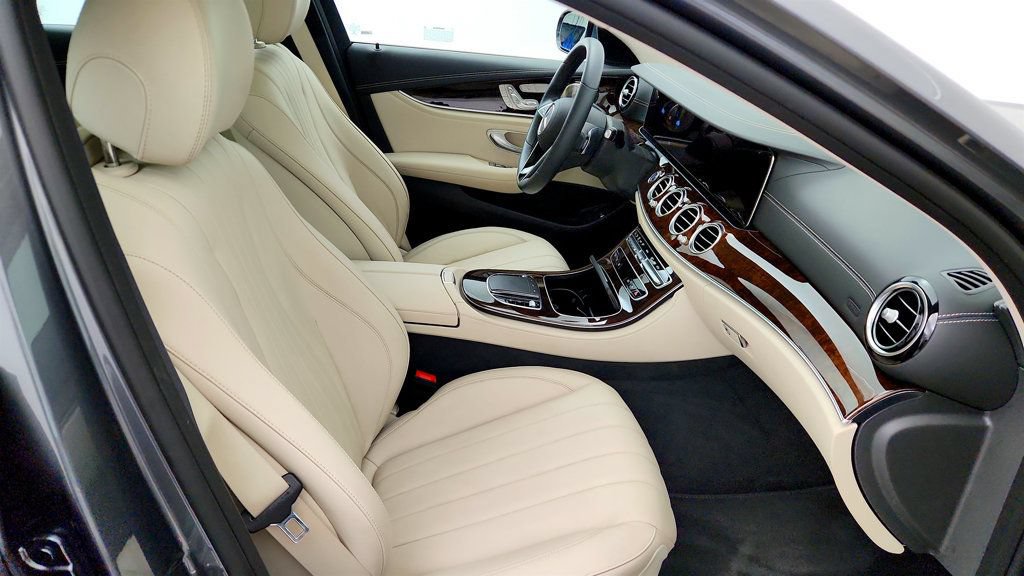 Used 2022 Mercedes-Benz E 350 4MATIC Sedan image 24