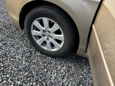 Used 2007 Toyota Camry XLE image 35