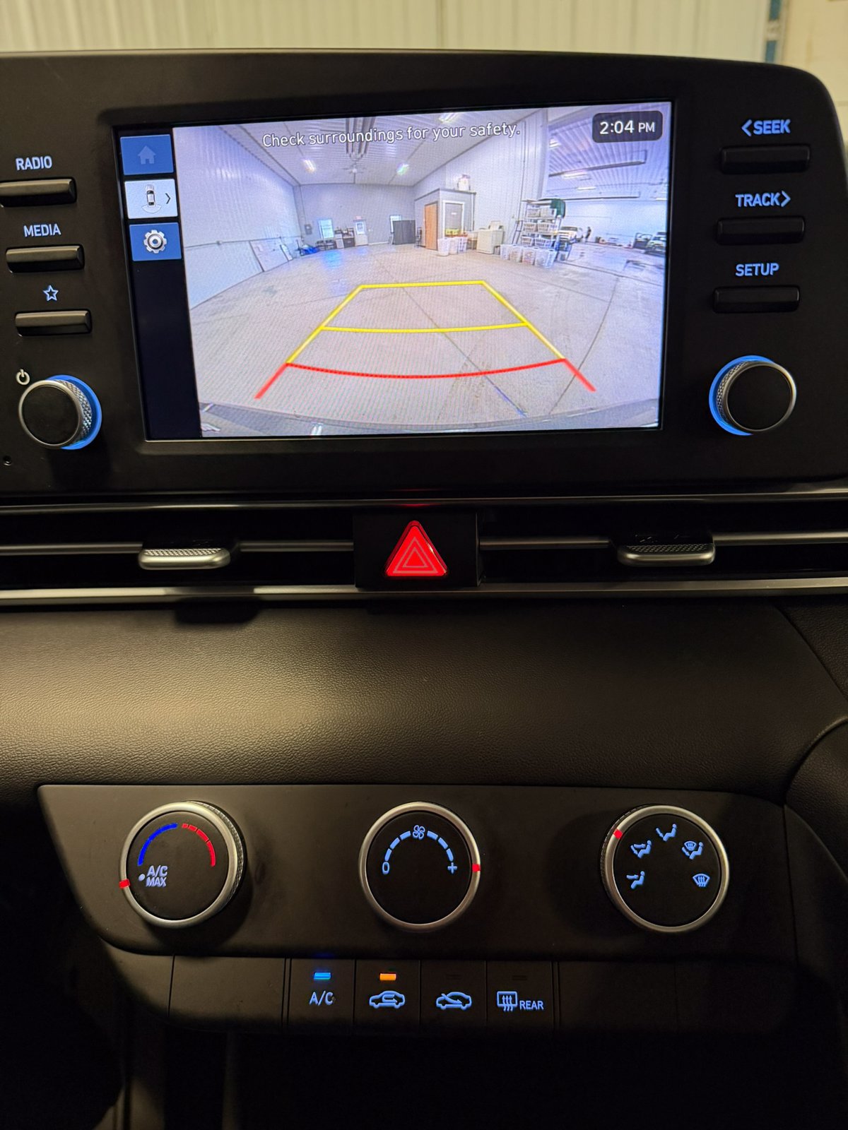 Certified 2024 Hyundai Elantra SE FWD image 42