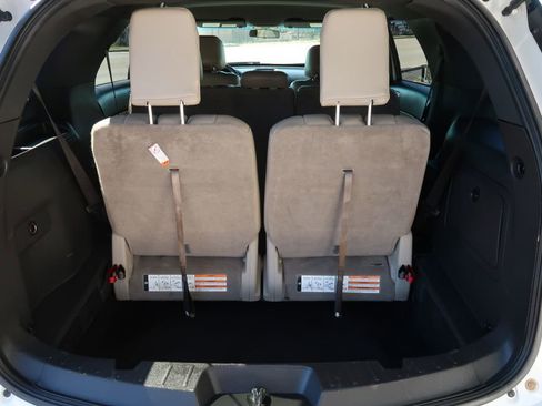 Used 2013 Ford Explorer 4WD w/ Class III Trailer Tow Pkg image 12