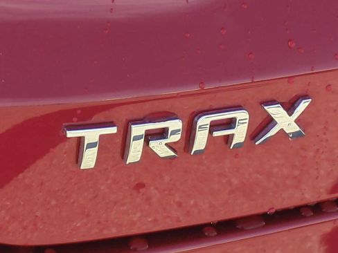 New 2026 Chevrolet Trax LT FWD image 9