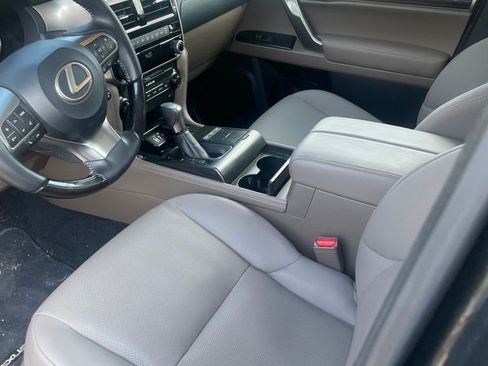 Used 2023 Lexus GX 460 Premium w/ Premium Package AWD/4WD image 7