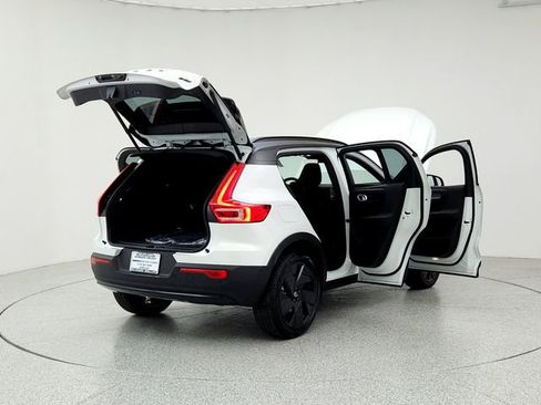 New 2026 Volvo XC40 B5 Ultra w/ Climate Package image 11
