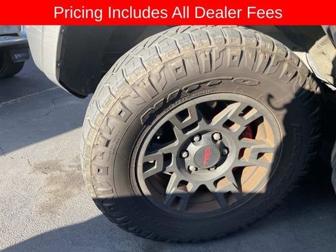 Used 2022 Toyota 4Runner TRD Off-Road Premium w/ Moonroof Package AWD/4WD image 2