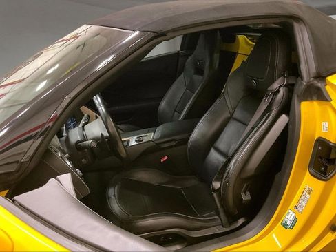 Used 2014 Chevrolet Corvette Stingray Convertible w/ 2LT Preferred Equipment Group image 24