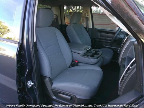 Used 2017 RAM 1500 Express image 29