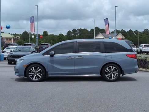 Certified 2024 Honda Odyssey Touring image 8