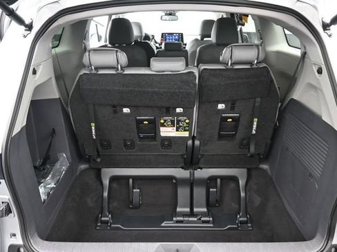 Certified 2023 Toyota Sienna XLE w/ Protection Package (TMS) FWD image 18