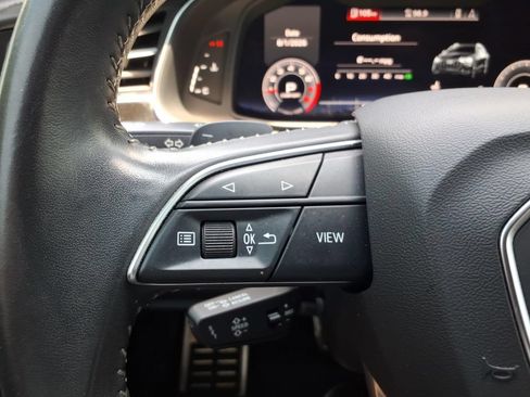 Used 2019 Audi Q8 Prestige w/ Towing Package AWD/4WD image 29