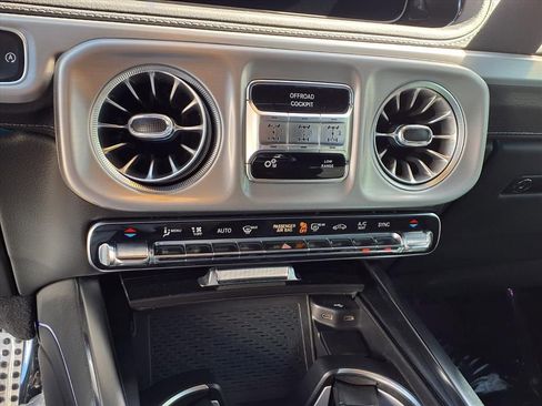 Used 2025 Mercedes-Benz G 550 image 22