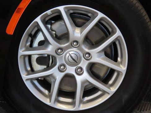 Used 2025 Chrysler Pacifica Select FWD image 6