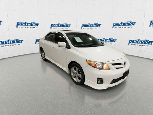 Used 2011 Toyota Corolla S image 2