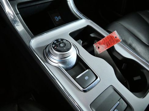 Certified 2021 Ford Edge Titanium w/ Canadian Touring Package image 19