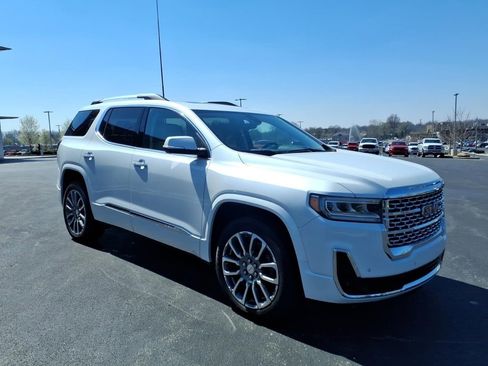 Used 2023 GMC Acadia Denali w/ Denali Ultimate Package AWD/4WD image 7