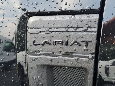 New 2025 Ford Maverick Lariat w/ Black Appearance Package image 32