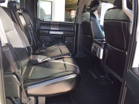 Used 2017 Ford F250 Lariat w/ FX4 Off-Road Package image 13