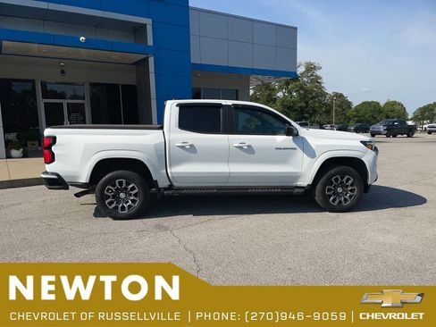 Used 2023 Chevrolet Colorado LT w/ LT Convenience Package III RWD image 12