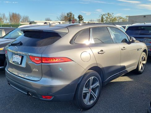 Used 2018 Jaguar F-PACE R-Sport image 3