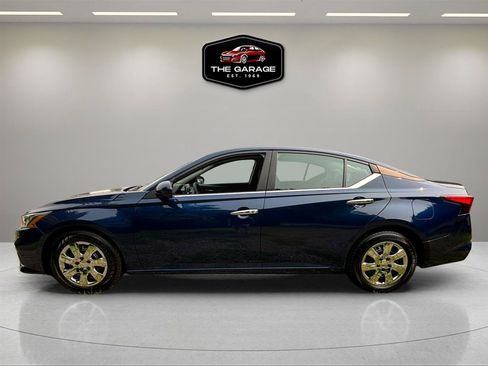 Used 2019 Nissan Altima 2.5 S FWD image 2