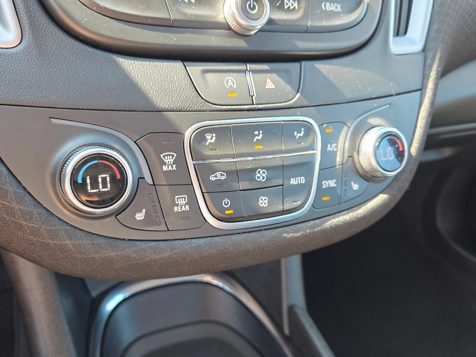 Used 2024 Chevrolet Malibu LT FWD image 22