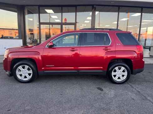 Used 2014 GMC Terrain SLE image 2