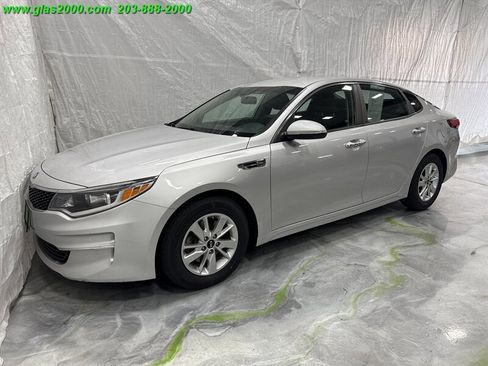 Used 2017 Kia Optima LX image 1