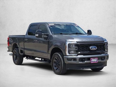 Used 2024 Ford F250 Lariat w/ Lariat Ultimate Package AWD/4WD image 3