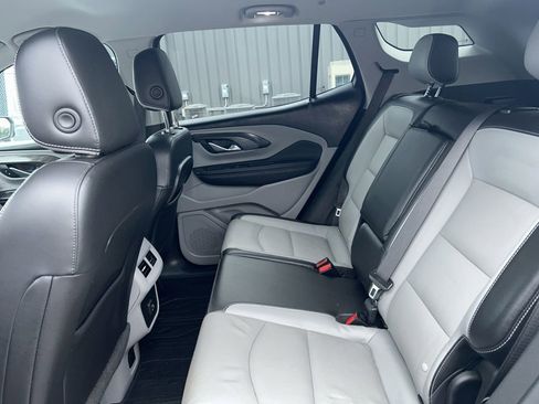 Used 2022 GMC Terrain SLT w/ Infotainment Package II image 19