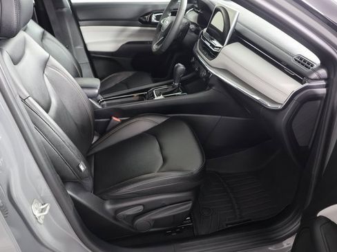 Used 2024 Jeep Compass Limited w/ Sun and Sound Group image 23