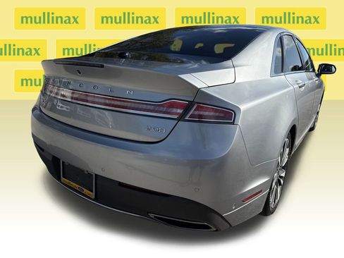 Used 2020 Lincoln MKZ Reserve w/ Elements Package image 4