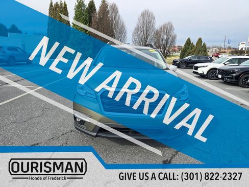 Used 2022 Subaru Ascent Touring image 3