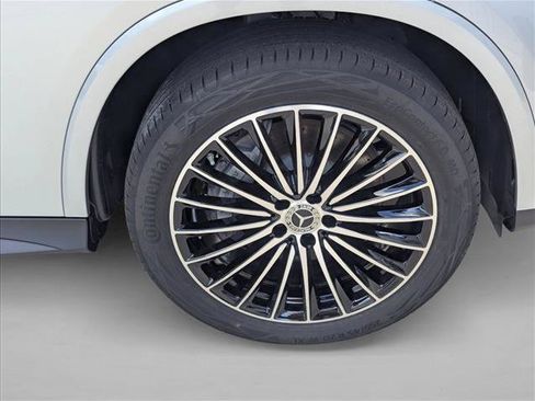 Used 2026 Mercedes-Benz GLC 300 4MATIC image 9
