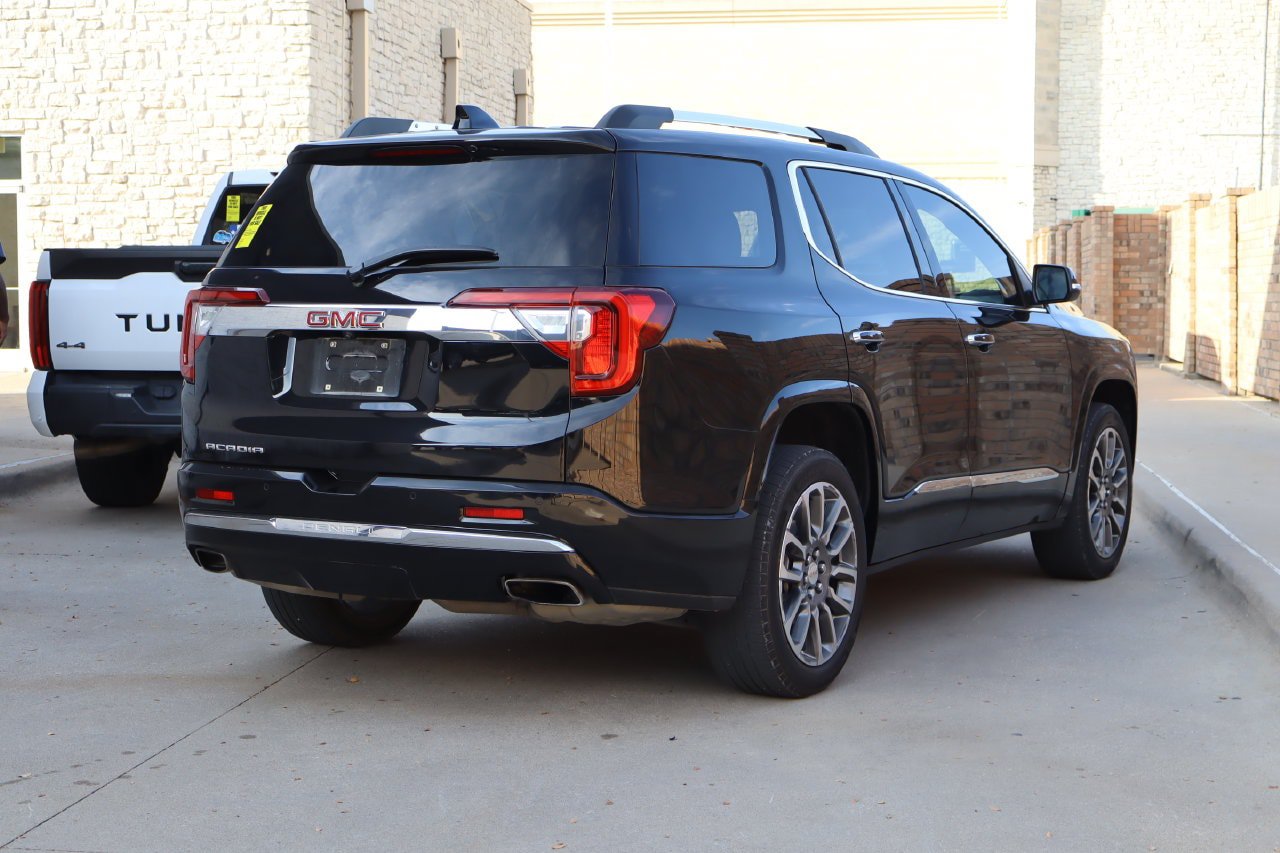 Used 2022 GMC Acadia Denali w/ Trailering Package FWD image 3
